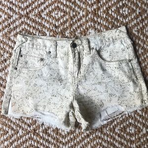 Free People Shorts - Free people white denim shorts Free People Shorts - Free people white denim shorts